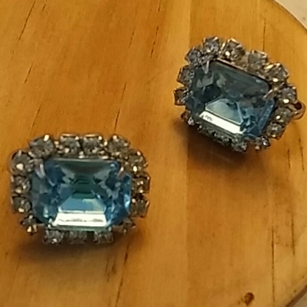 Earrings..NON PIERCED